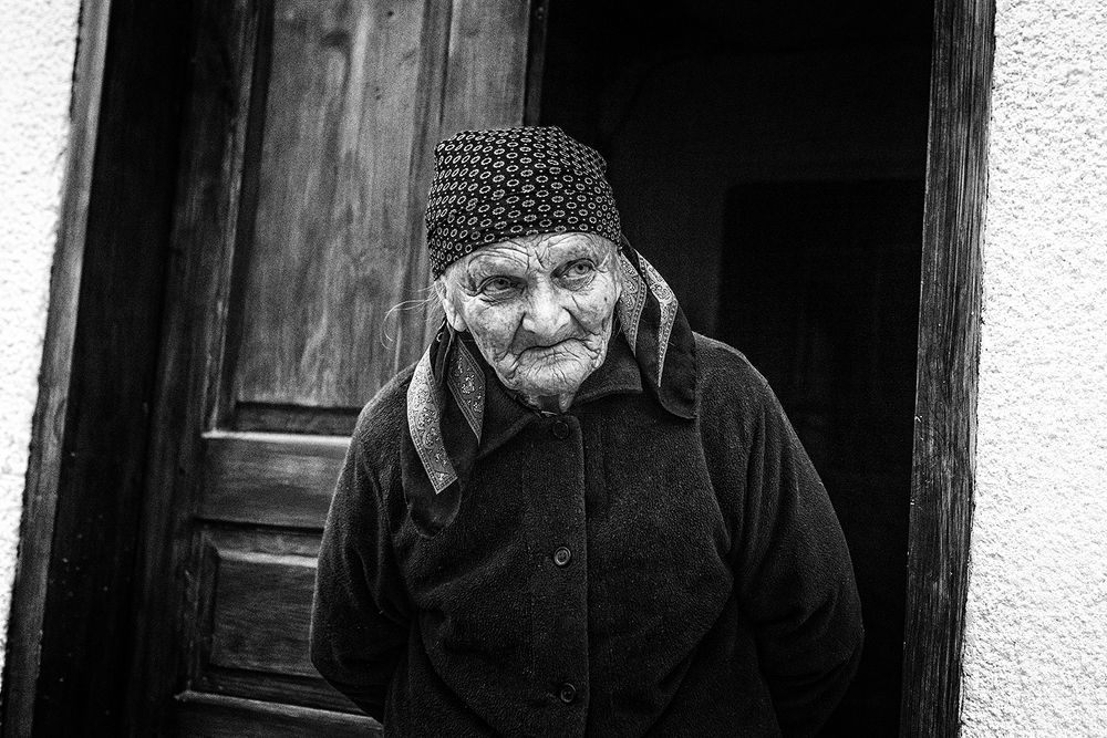 Хозяйка большого дома.