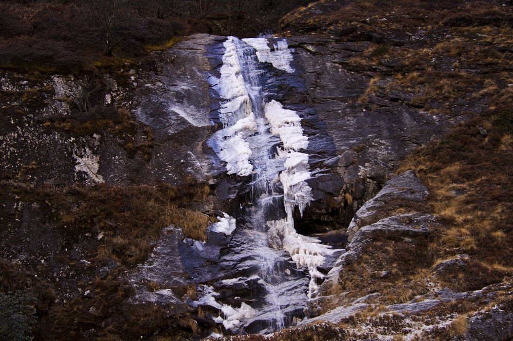 Замерзающий водопад
