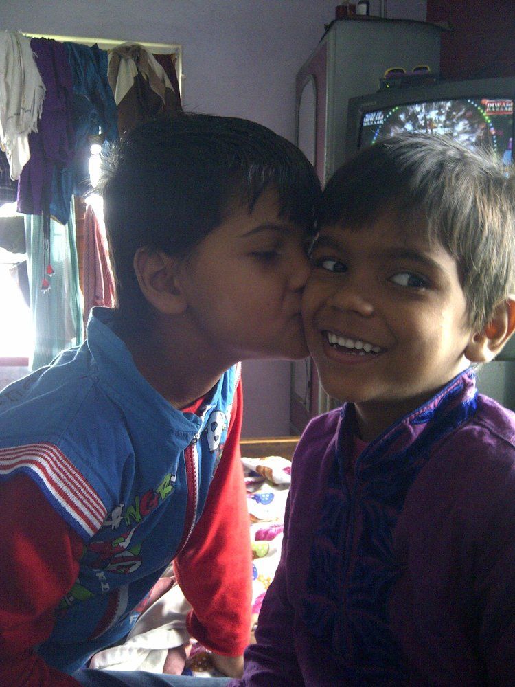 Innocent Love-Brothers