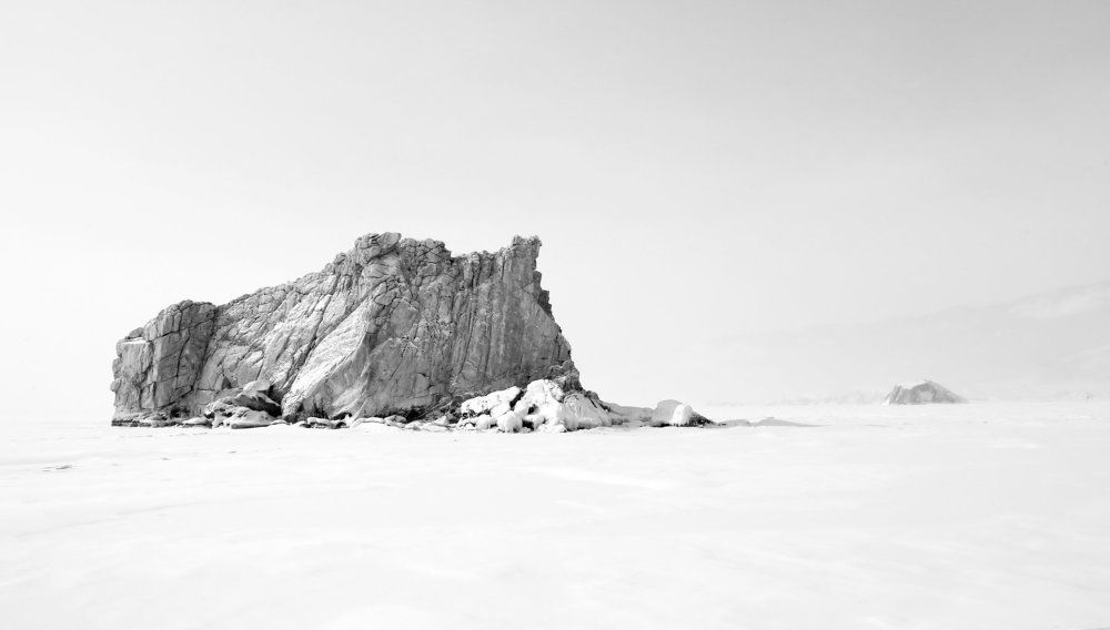 Байкал в черно-белом.