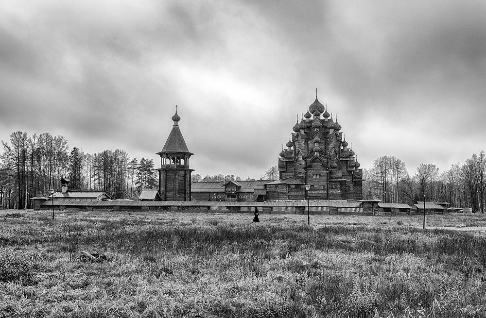 Одинокий монах