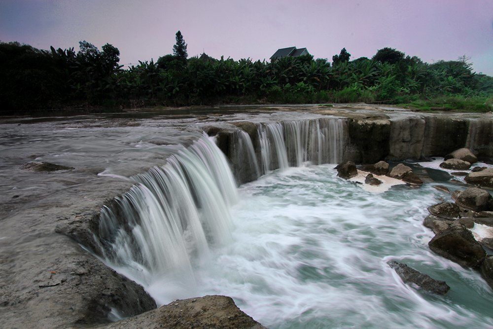 Parigi Waterfall #2