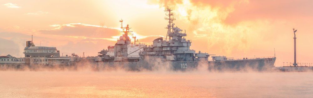 Крейсер Михаил Кутузов зимой.