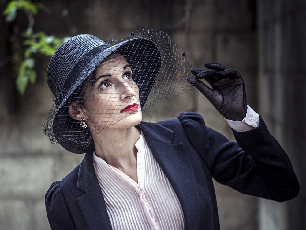 Октяберским днем