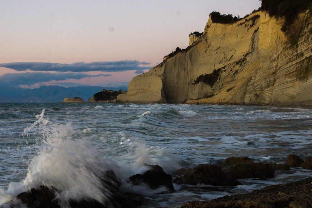 Берег Корфу (Греция)