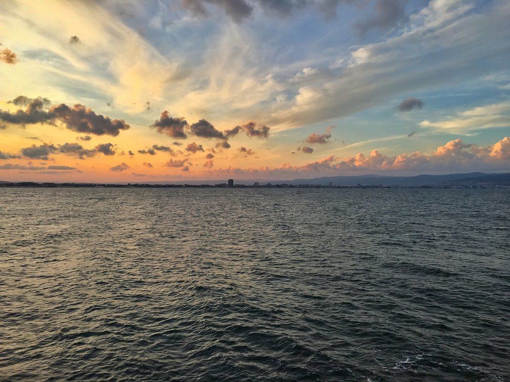 Закат на море