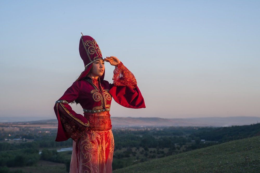 НОГАЙСКАЯ ДЕВУШКА