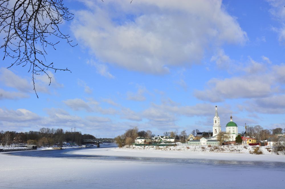 Зимний день на Волге