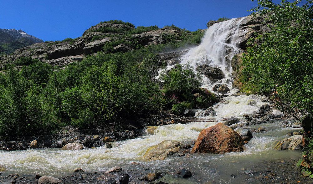 Алибекский водопад