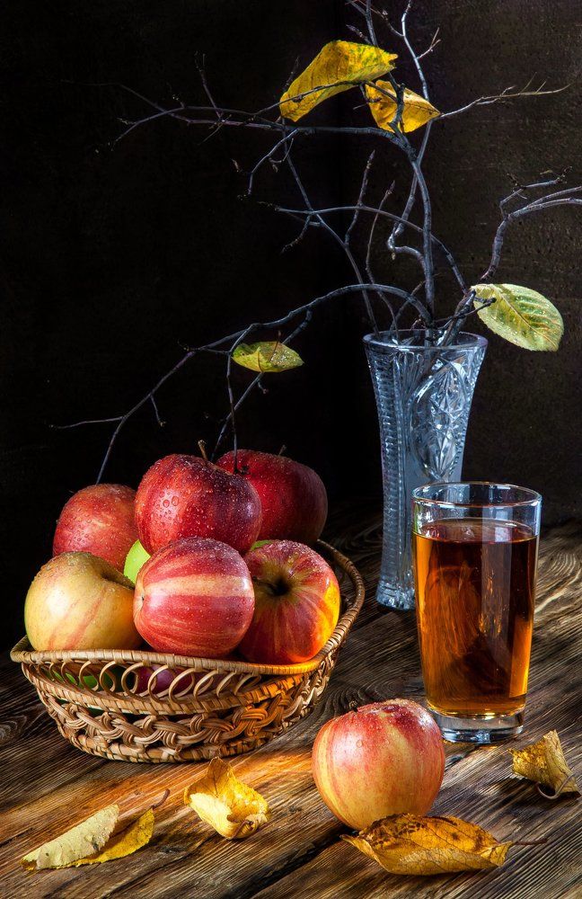Осень. Яблочный сок