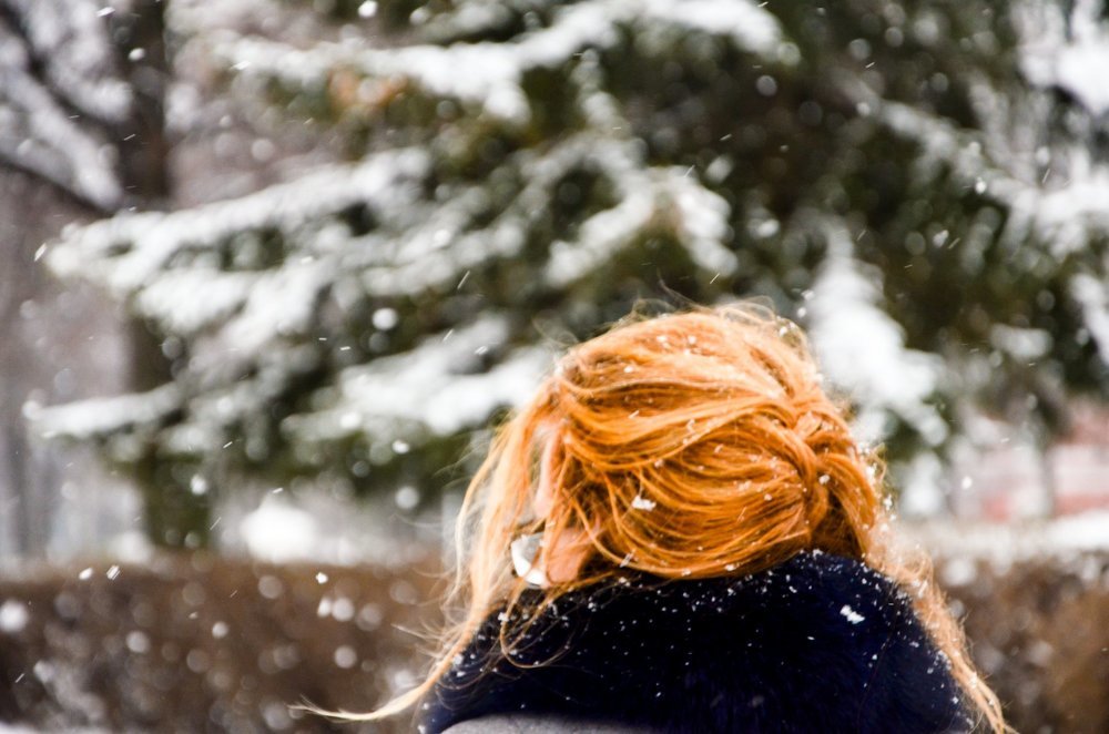 Снег, девушка