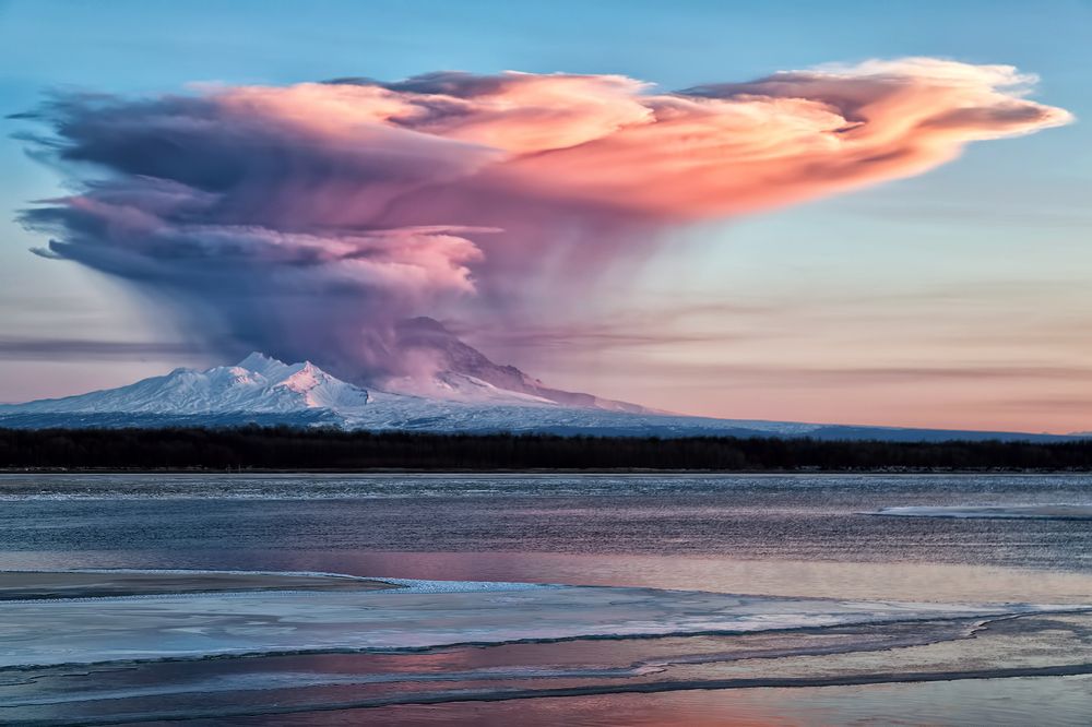 Пробуждение вулкана.