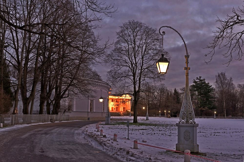 Елагинские фонари