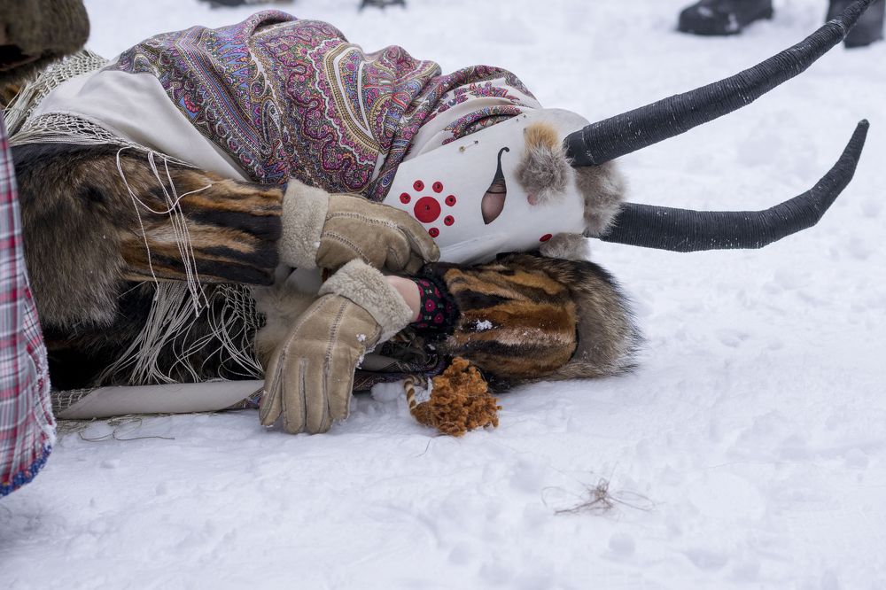 Пришла Коляда - Отворяй ворота!