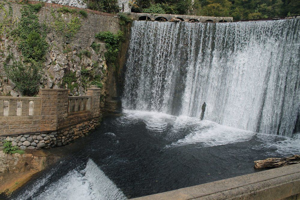 waterfall of the New Athos