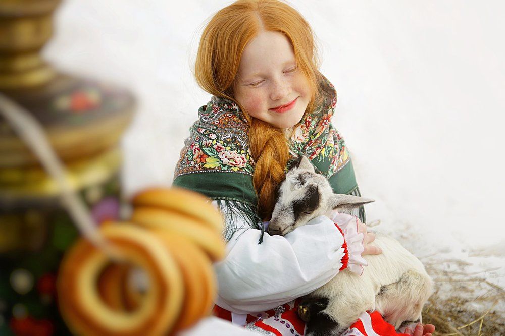 Девочка с козленком