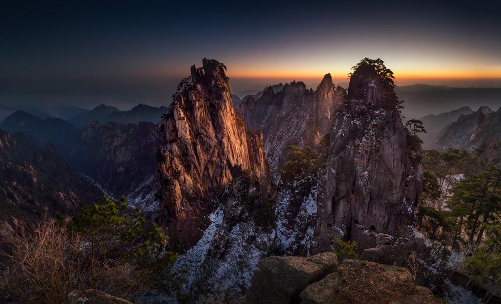 Dawn Of HuangShan