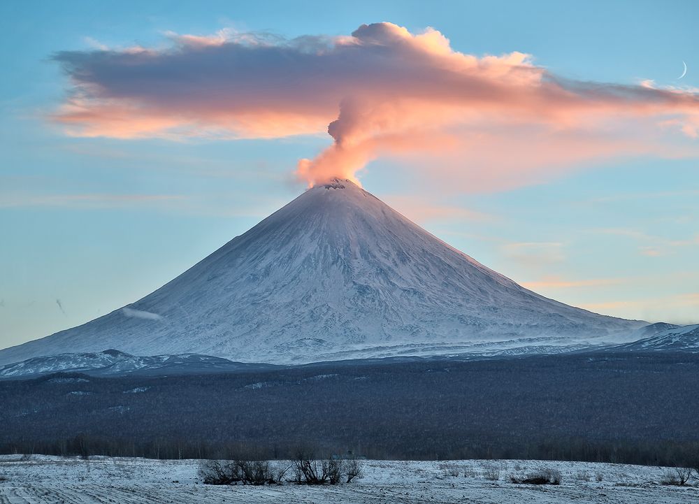 The volcano of Klyuchevskaya Sopka.