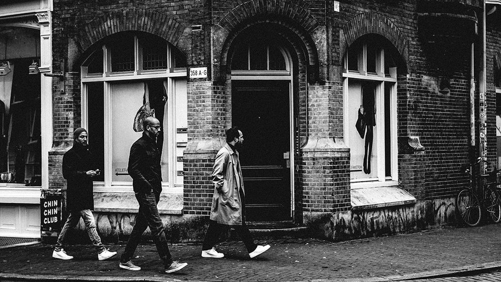 Walking in sync with a city