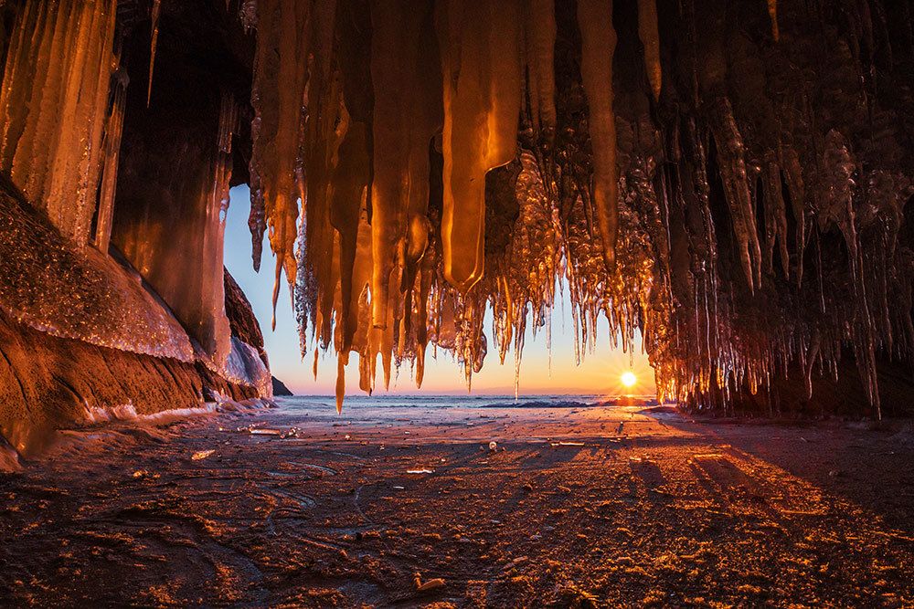 Морозное утро на Байкале