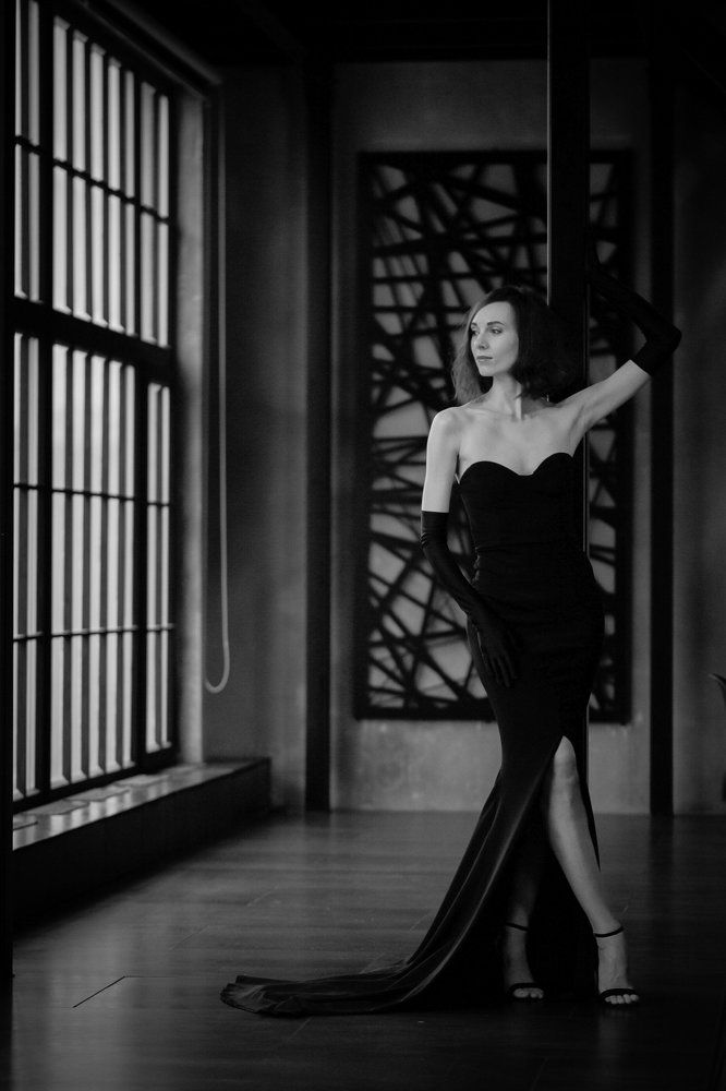 чёрно белая