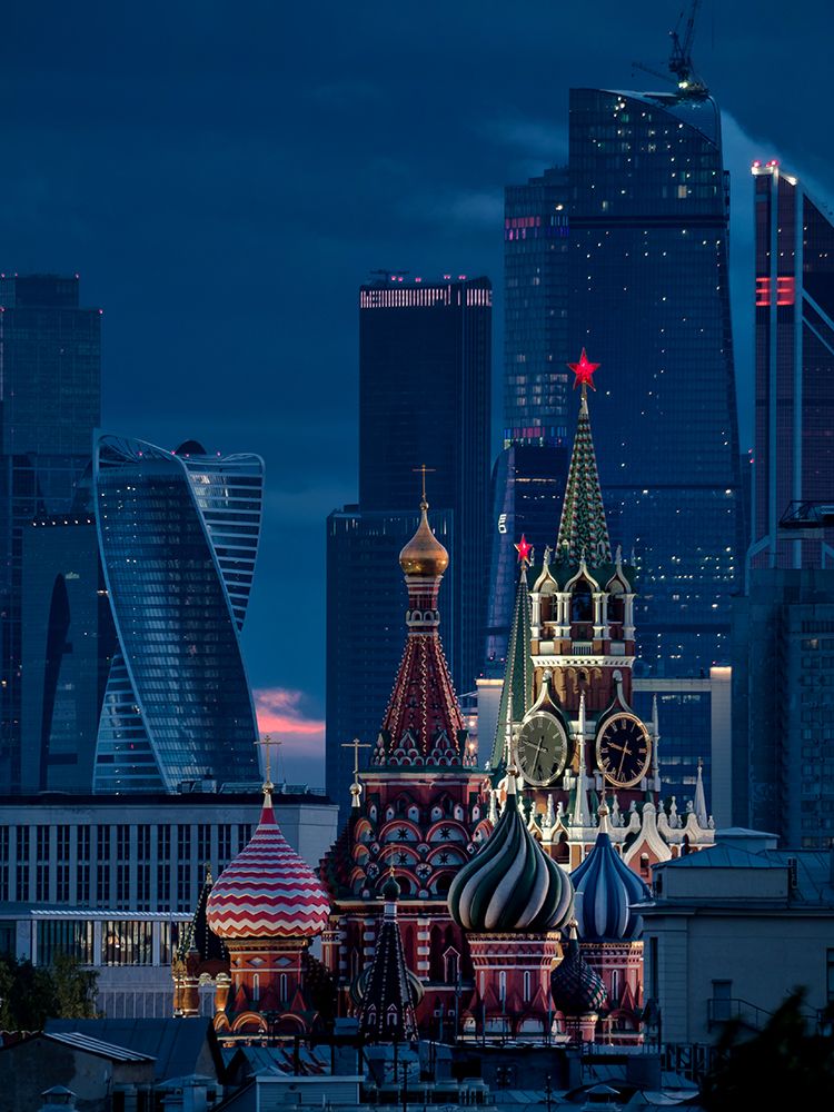 Кремль и Москва Сити.