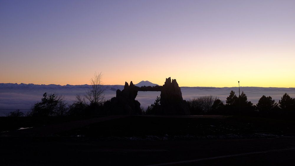 Эльбрус -вид из г.Пятигорск.