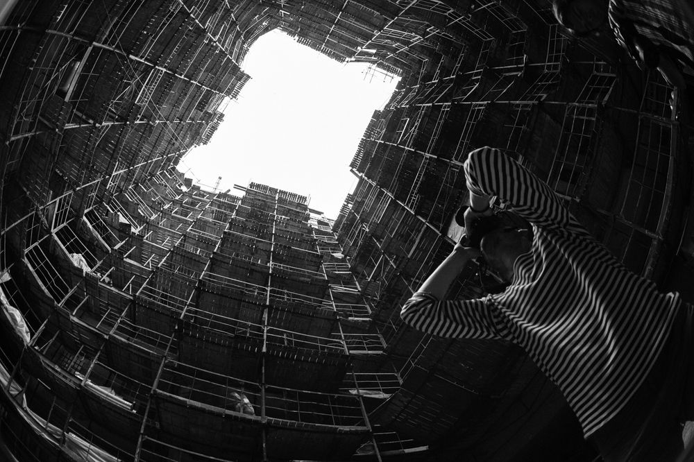 Во дворе-колодце