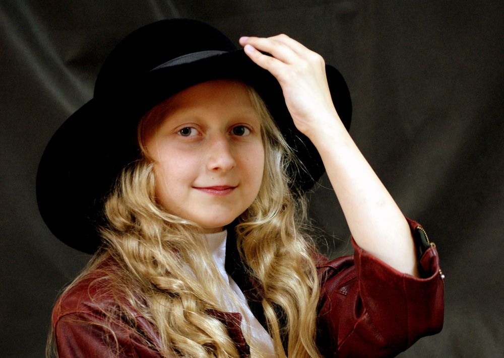 Тёплый тон. Портрет в стиле фламандской живописи.