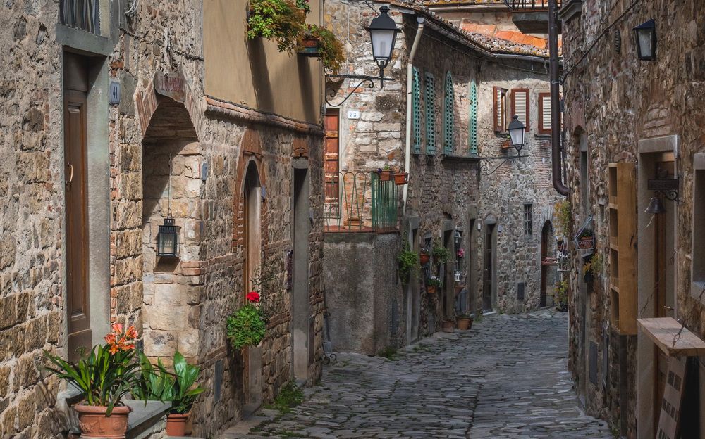 Tiny worlds of villages