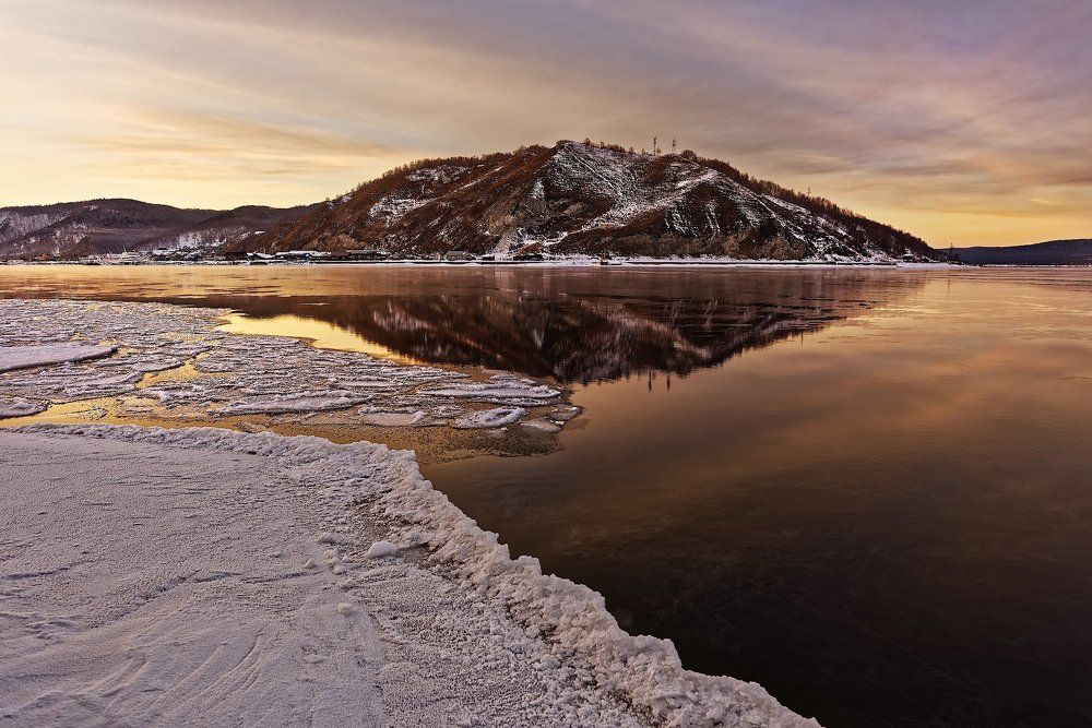 Байкальский вечер.