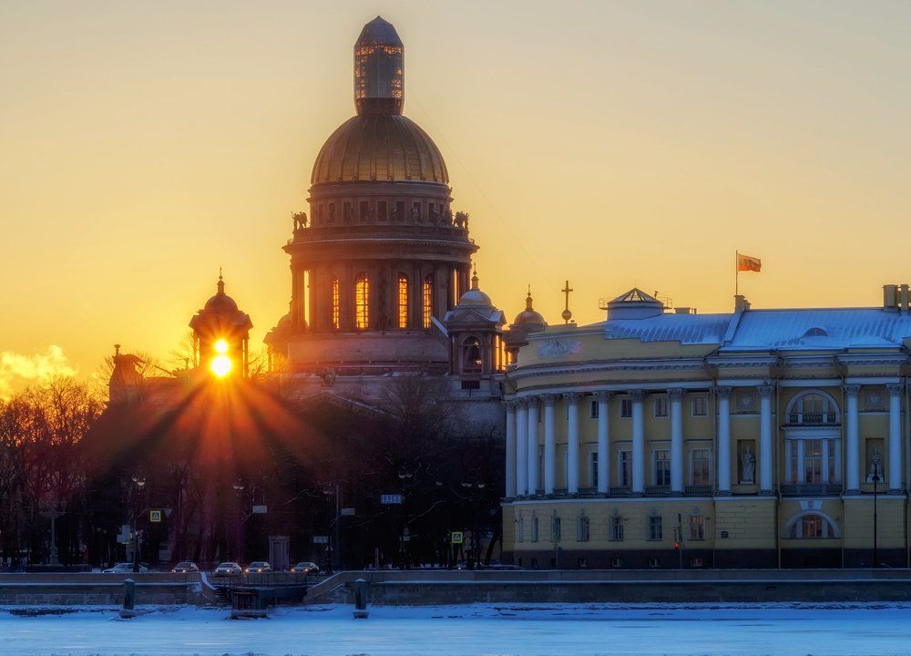 В рассветных лучах