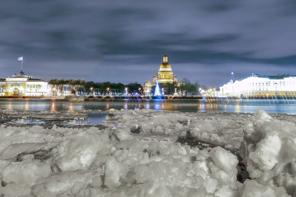 Новогодний Петербург