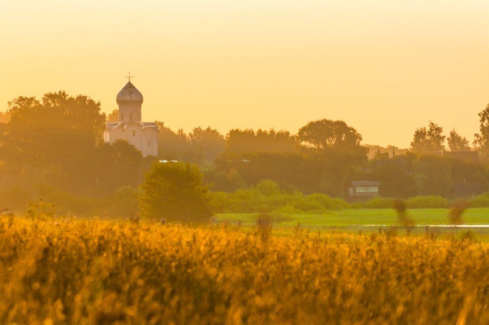 Рассвет в Нередицах
