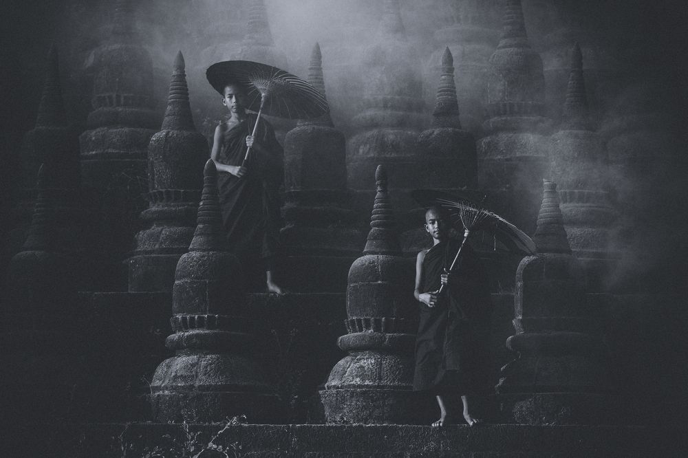 Novice in Mrauk-U