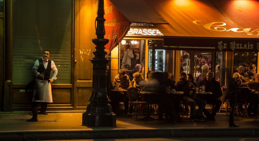 Paris Café Brasserie