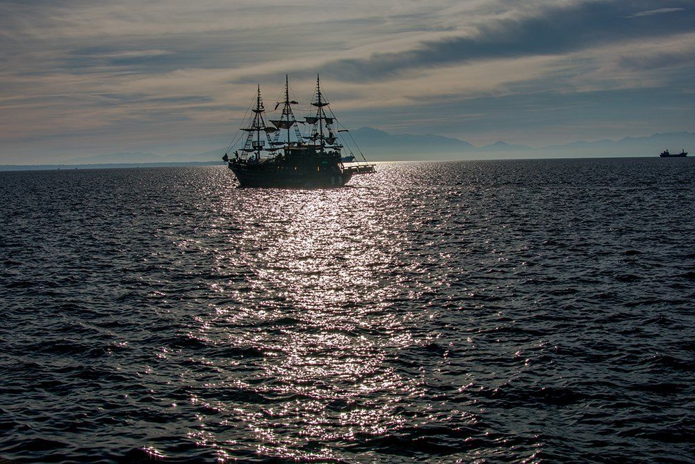 The ship in the sunset