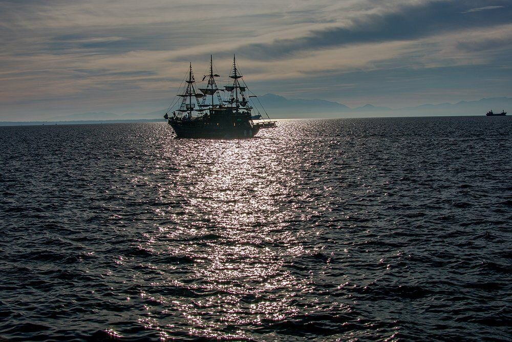 The ship in the sunset