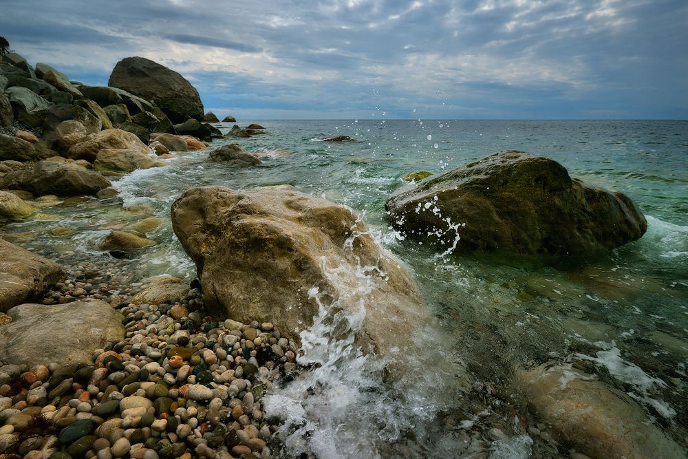 На берегу моря