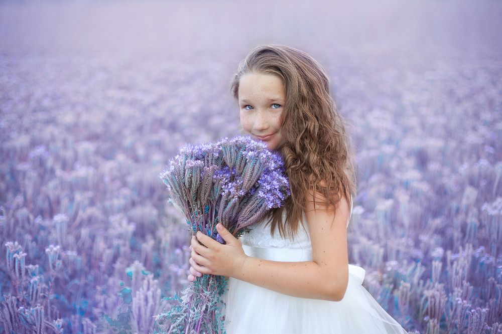 Валерия в поле фацелии