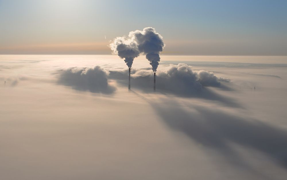 Над земною суетой