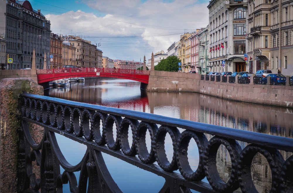 Красный мост