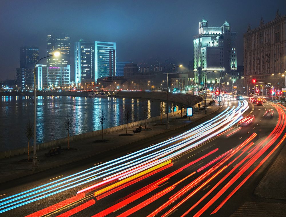 Москва не спит;)