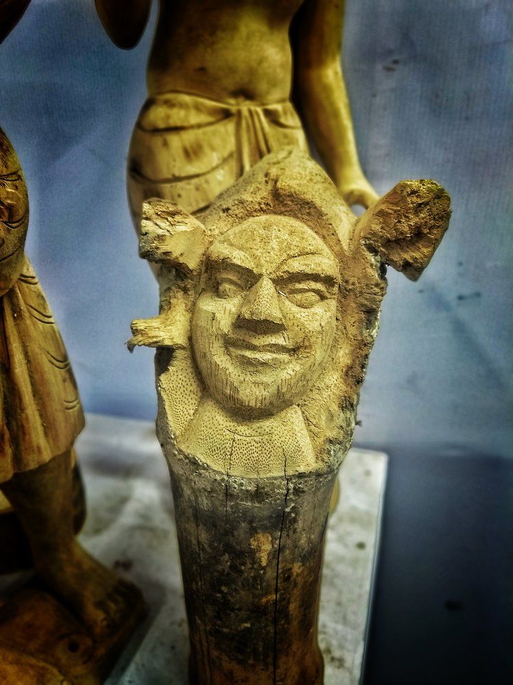 Bamboo idol
