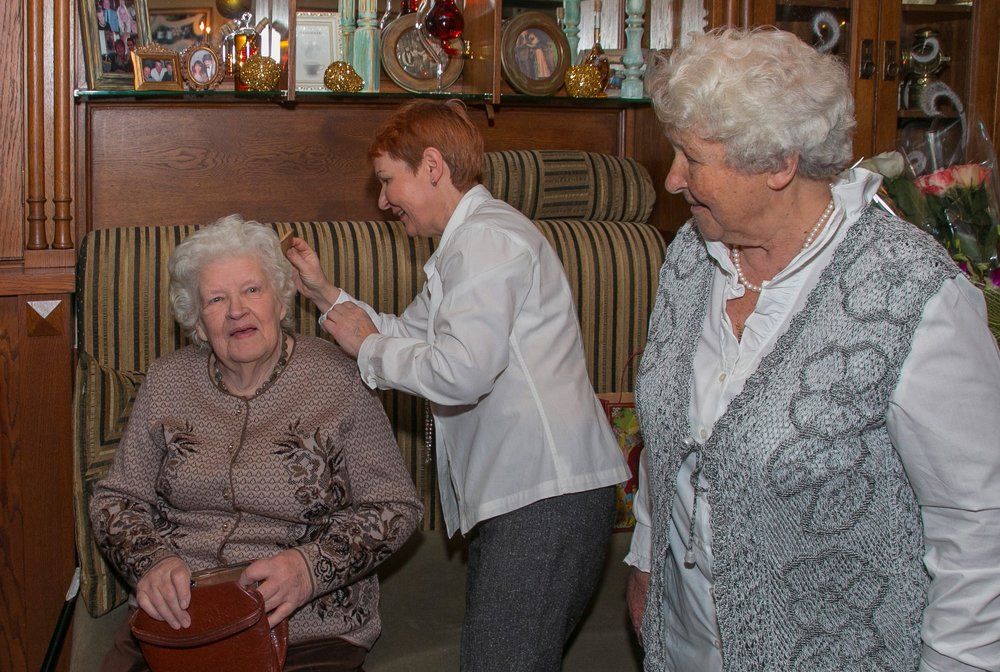 Моей маме - 90!