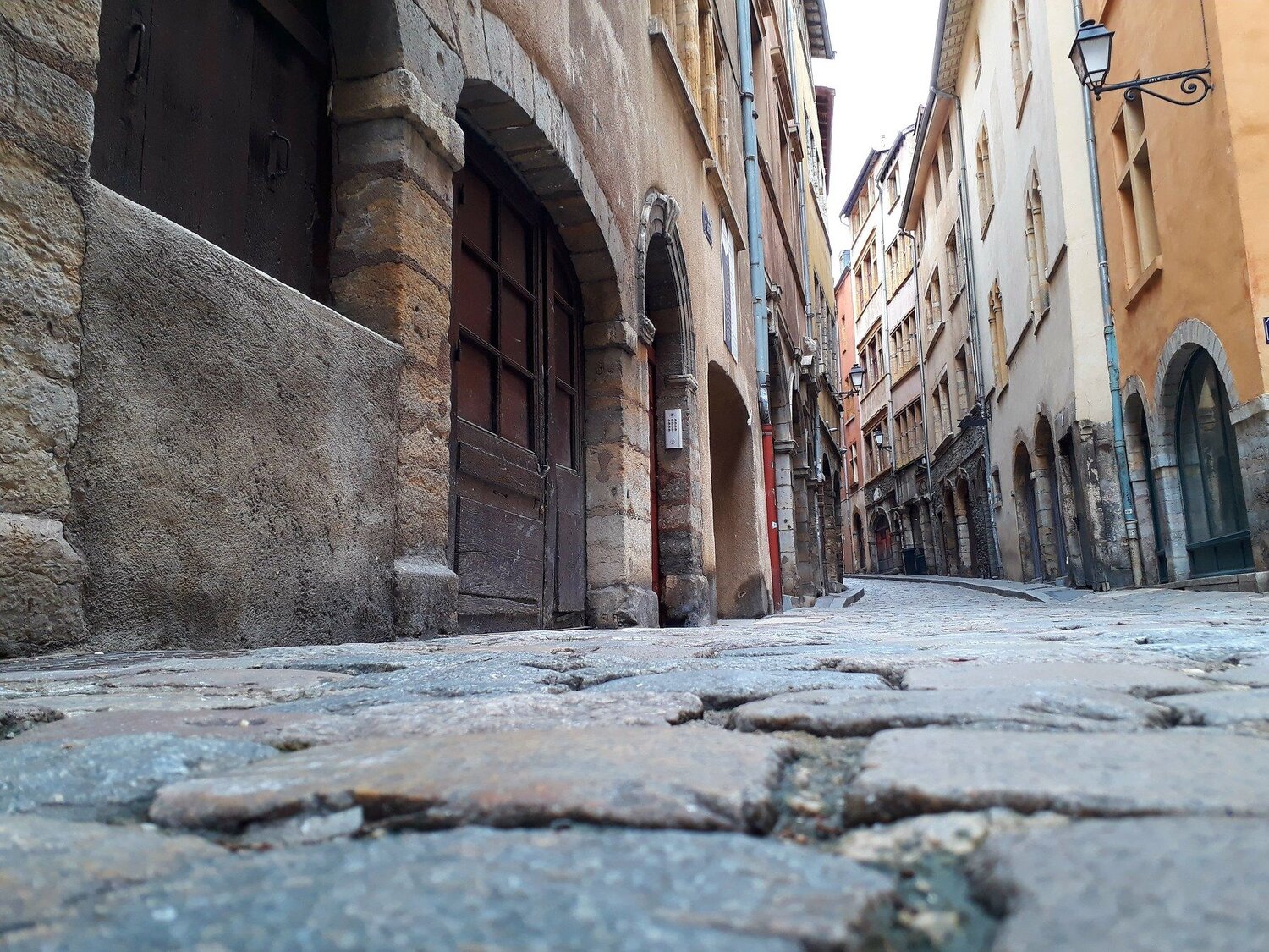 Wandering stones