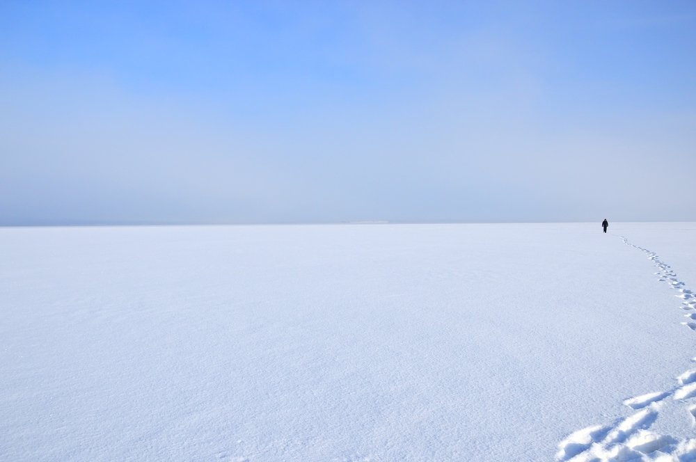 Одинокая фигура