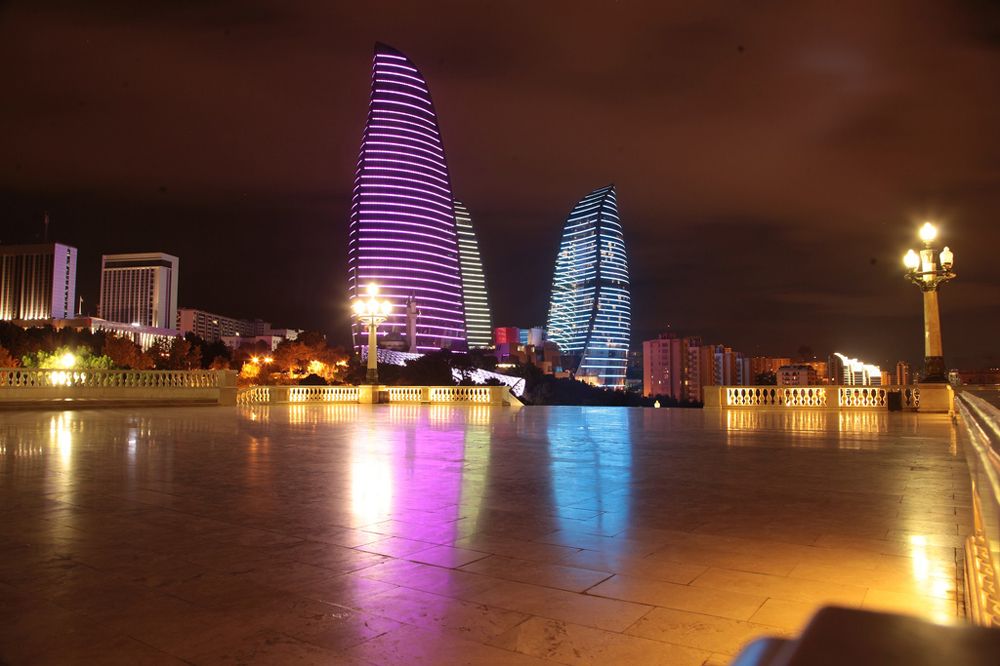 ночные краски Баку