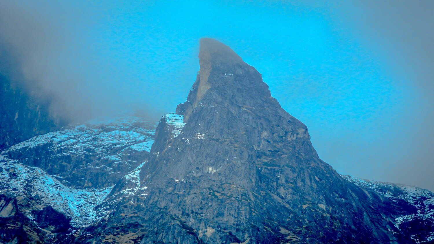 Blue mountain