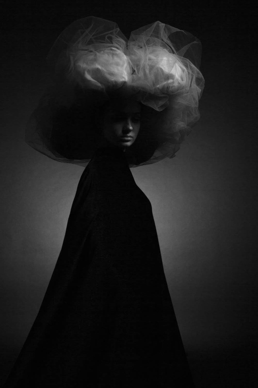 Большая белая шляпа 6.